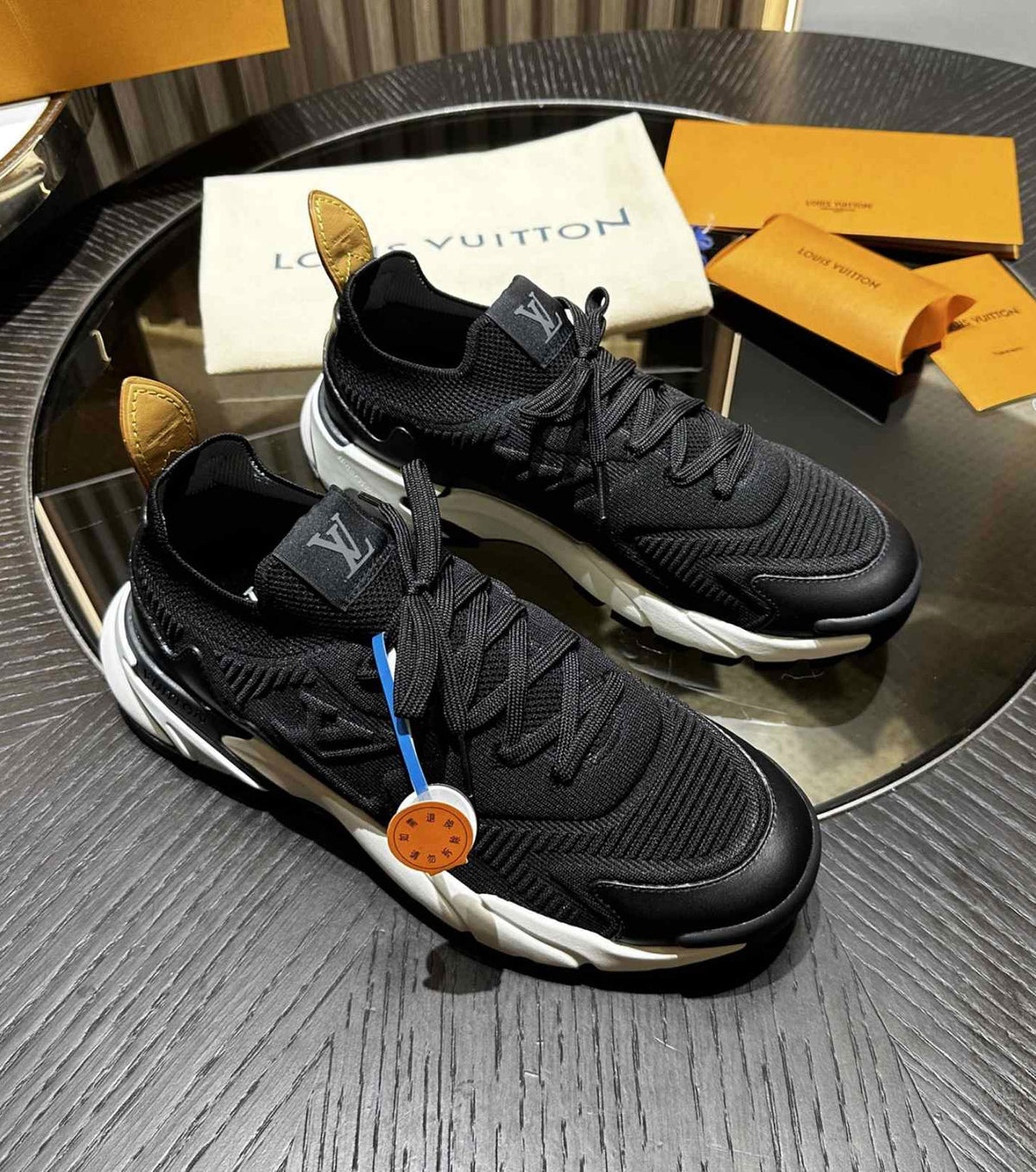 LV Runner Tatic Sneaker