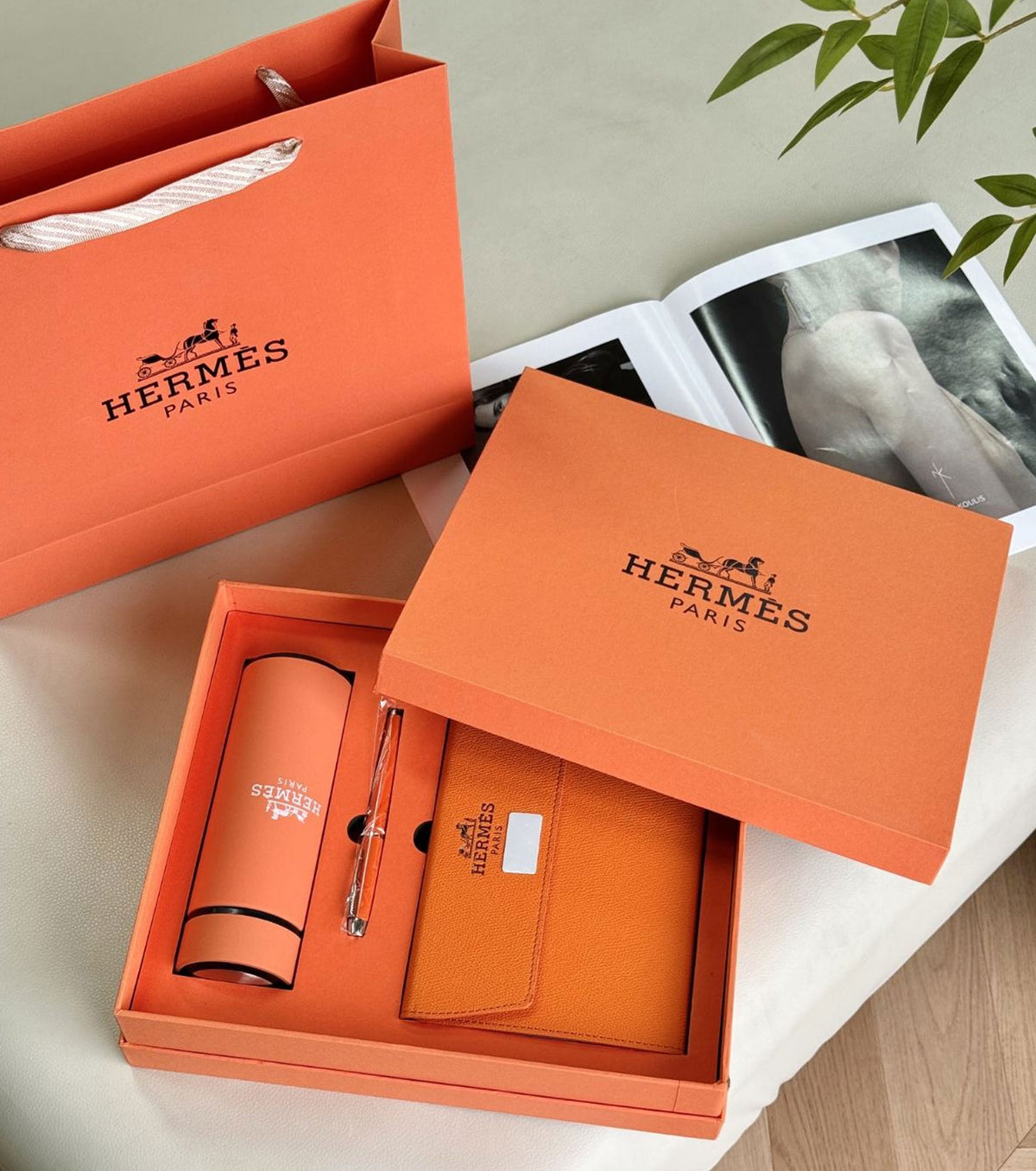 Комплект тефтер, химикалка и термос