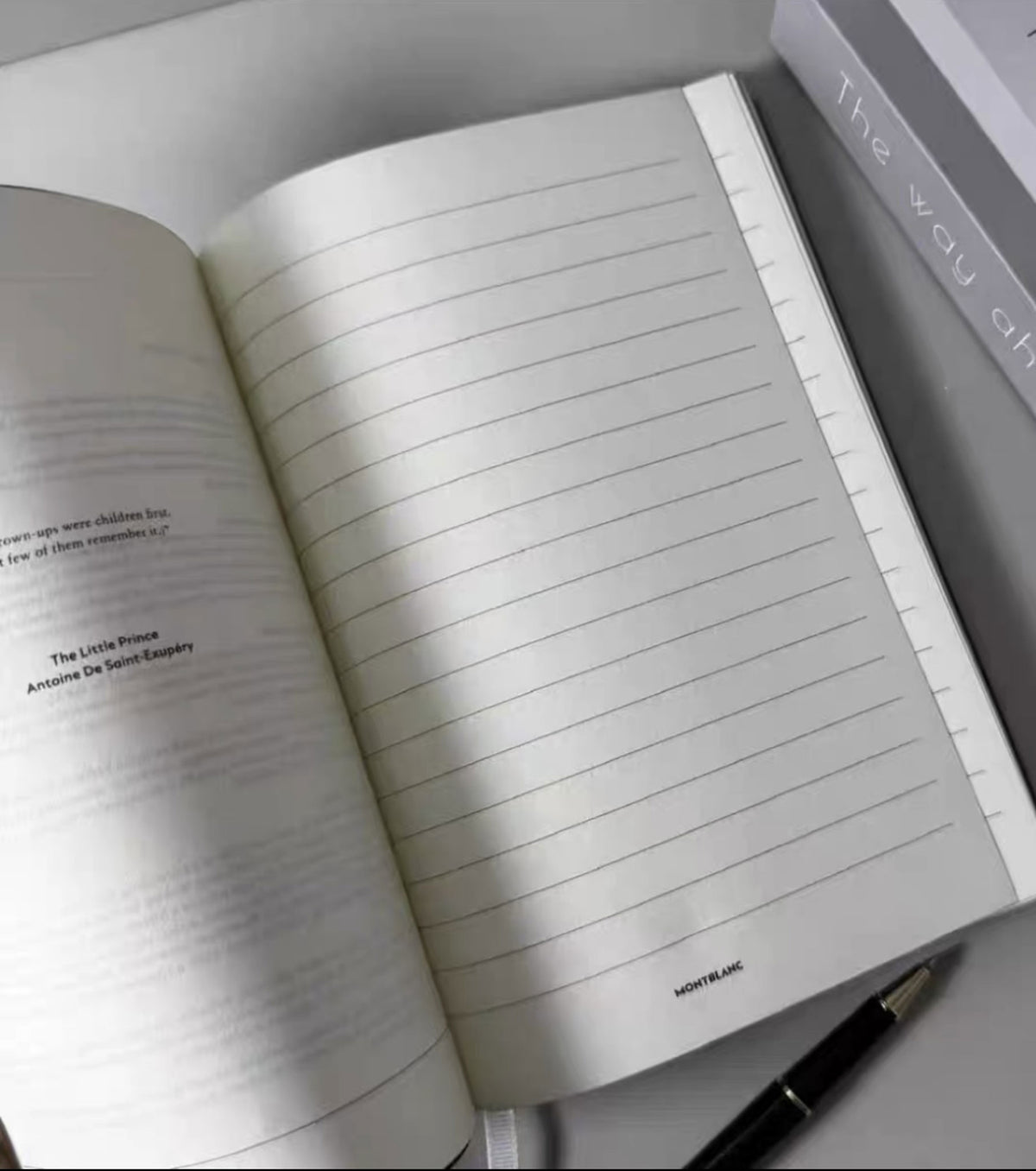 Комплект тефтер и химикалка