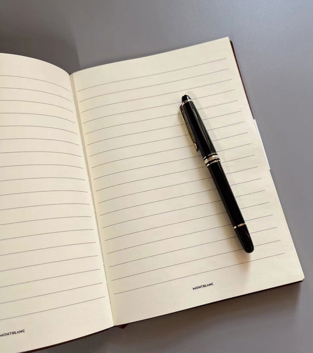 Комплект тефтер и химикалка