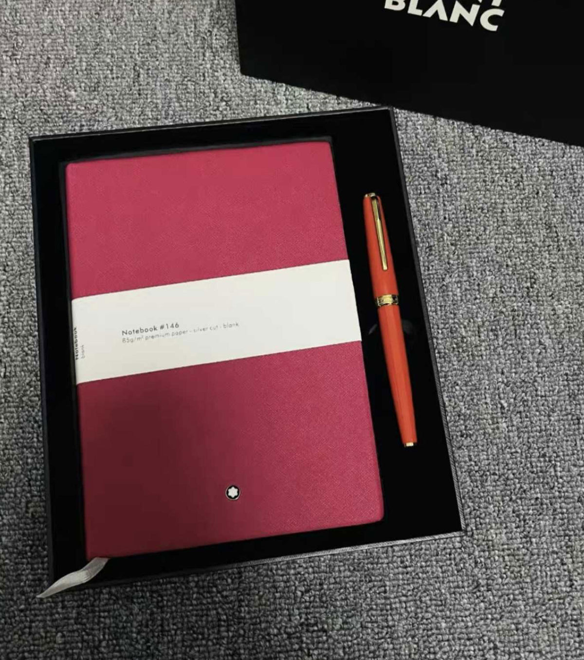 Комплект тефтер и химикалка