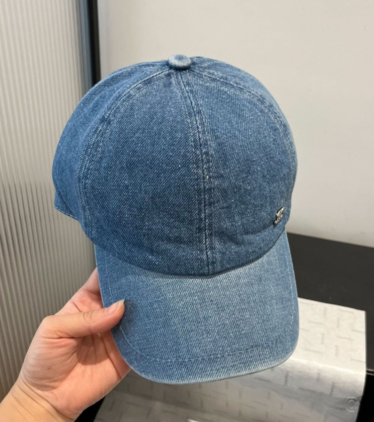 Дънкова бейзболна шапка