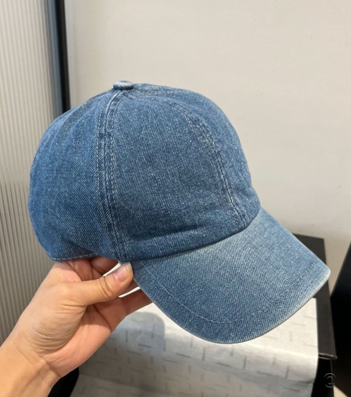 Дънкова бейзболна шапка