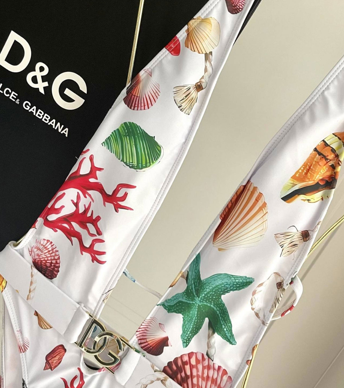 БАНСКИ КОСТЮМ