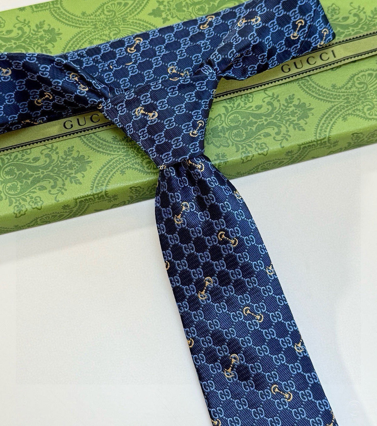 GG копринена жакардова вратовръзка GG