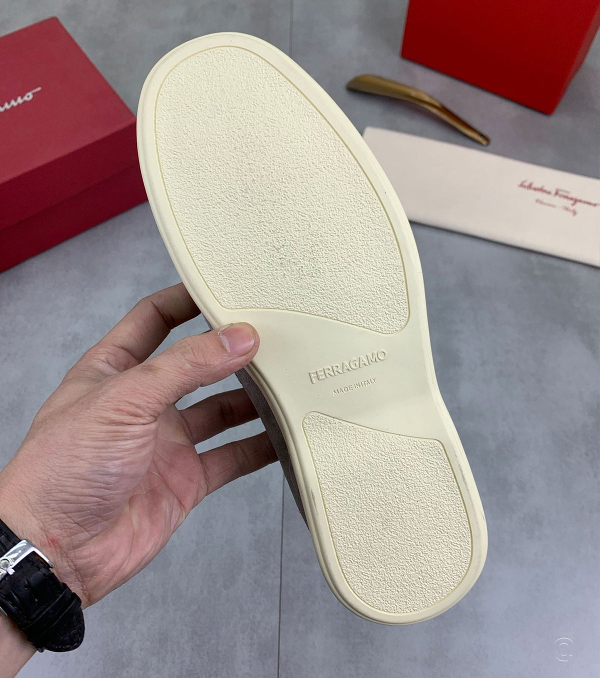 Casual loafer with Gancini ornament