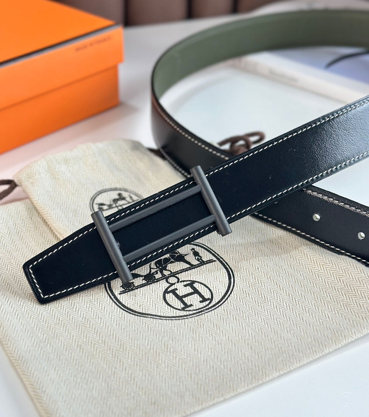 Rider belt buckle & Reversible leather strap 32 mm