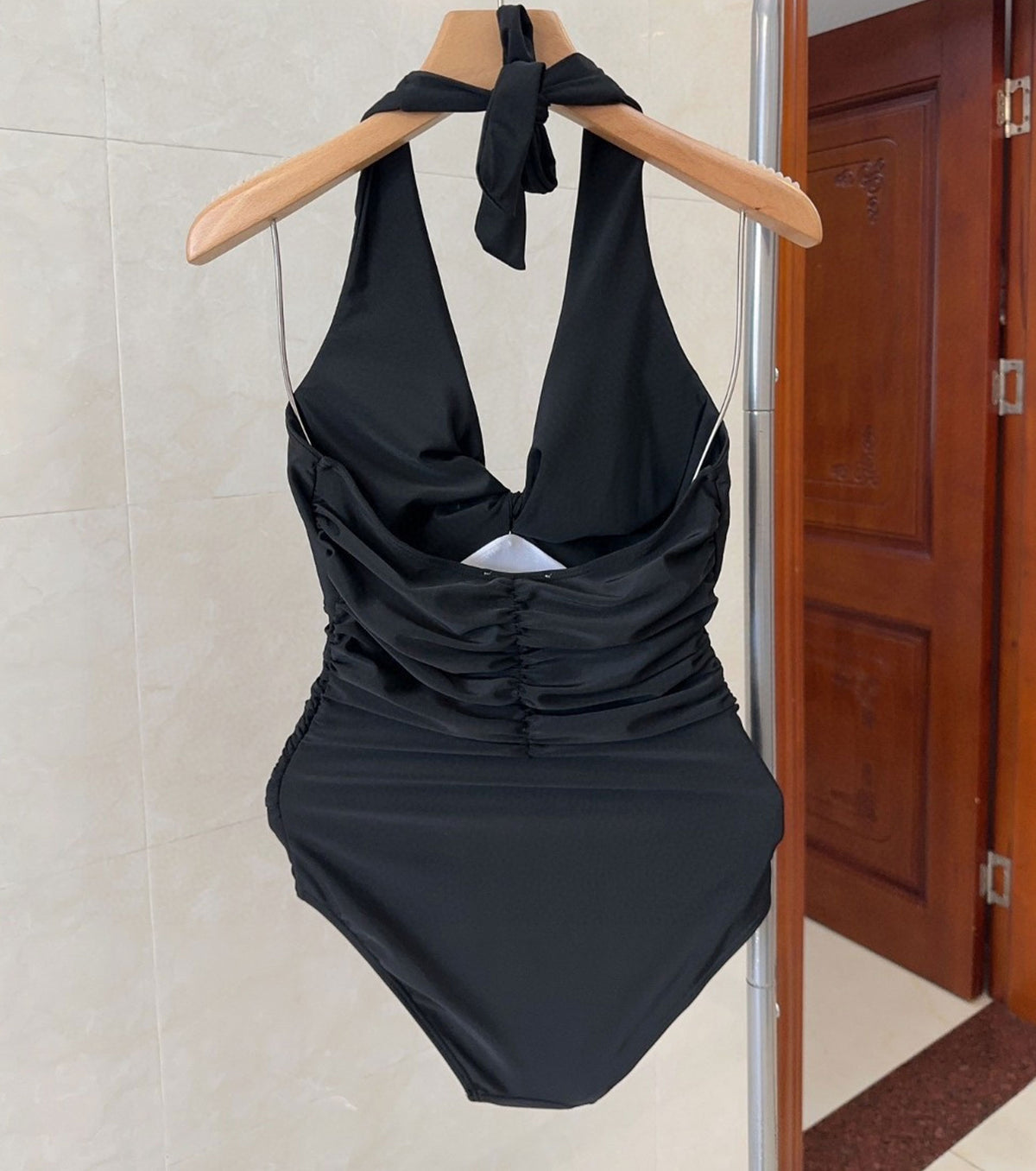 БАНСКИ КОСТЮМ