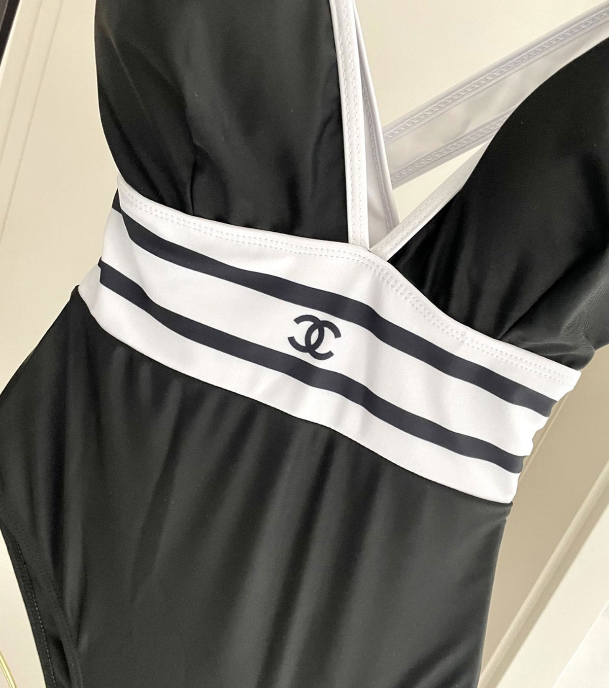 БАНСКИ КОСТЮМ