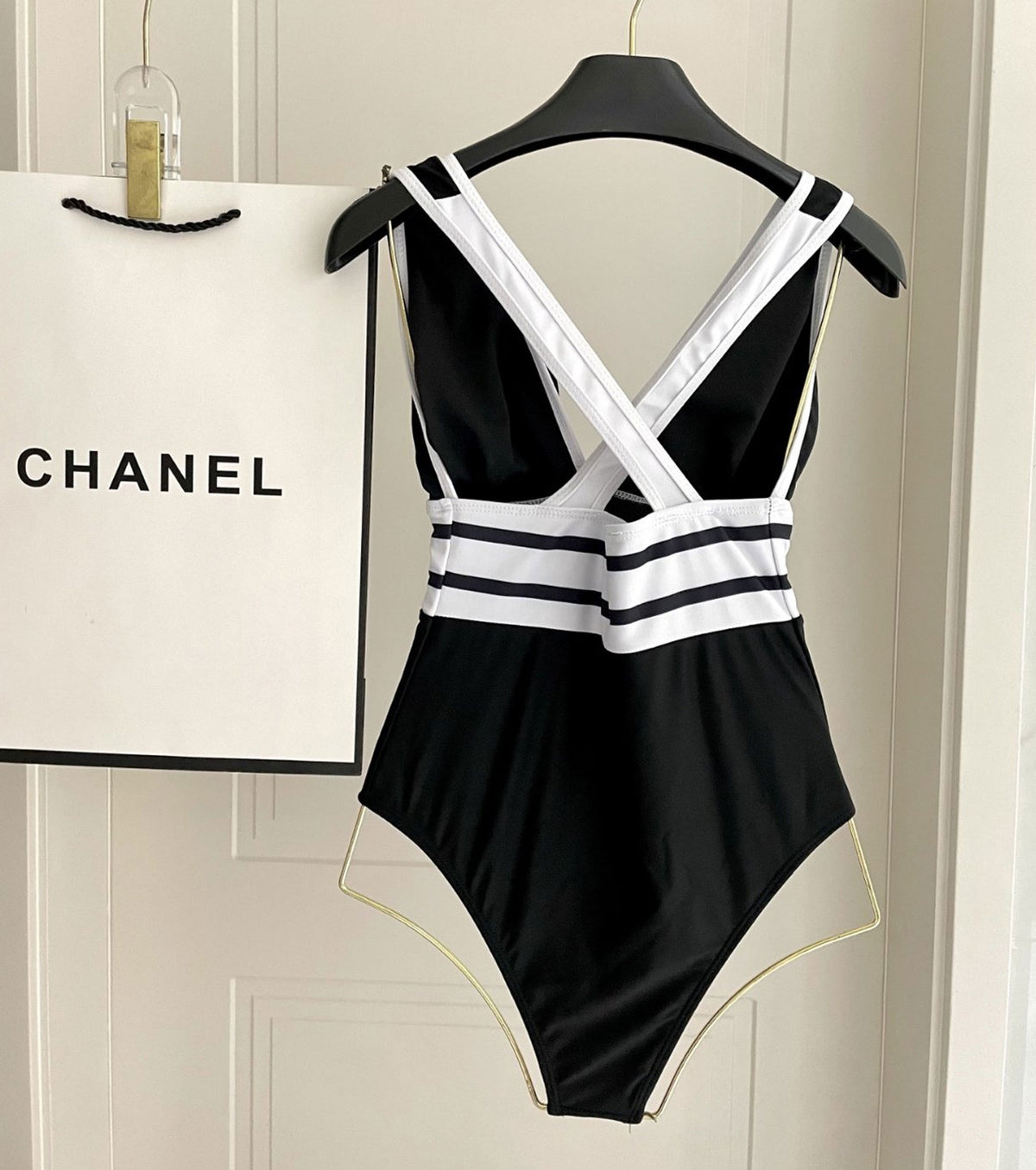 БАНСКИ КОСТЮМ