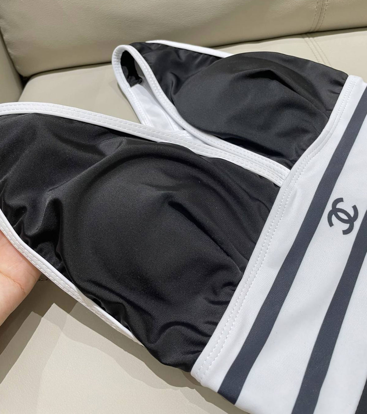 БАНСКИ КОСТЮМ