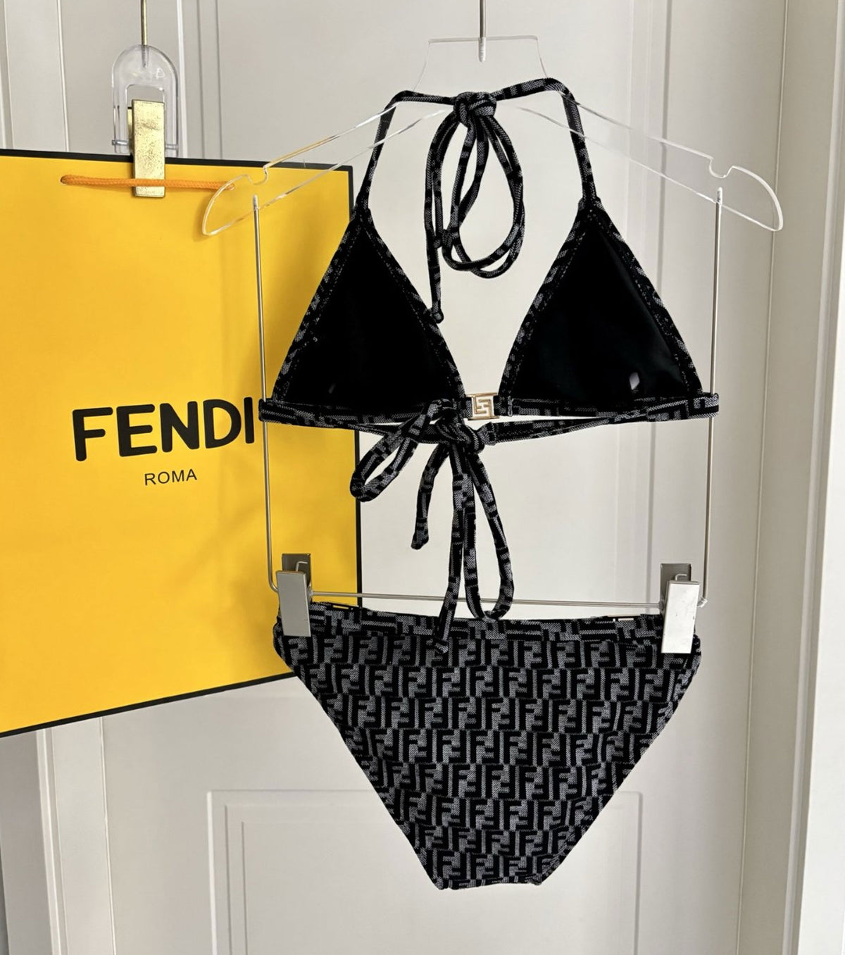 Бански от две части