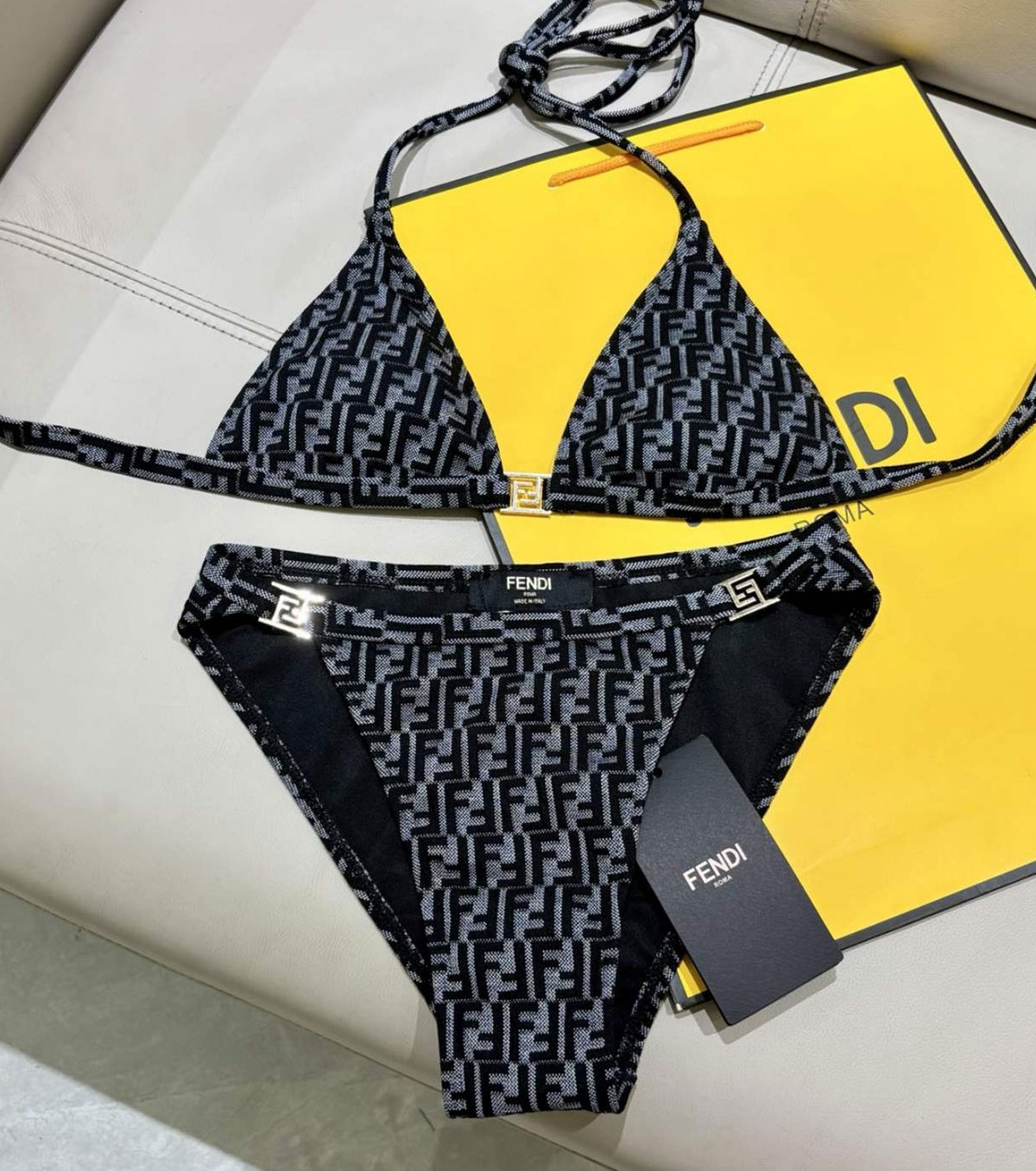 Бански от две части