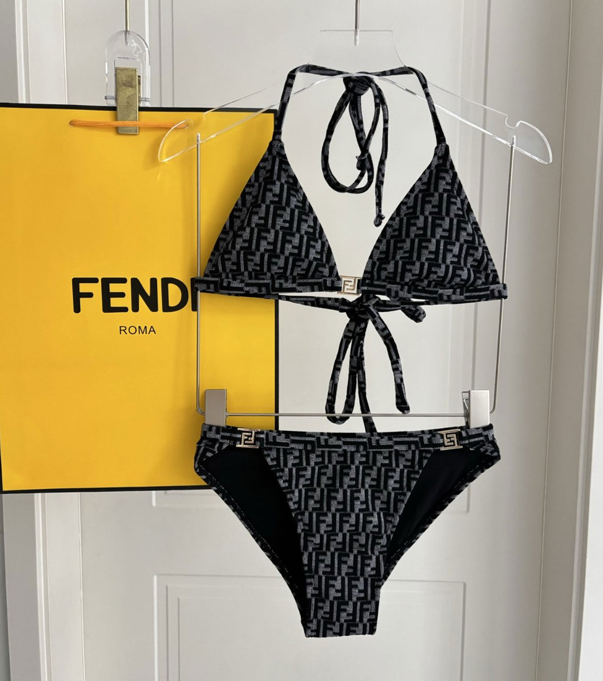 Бански от две части