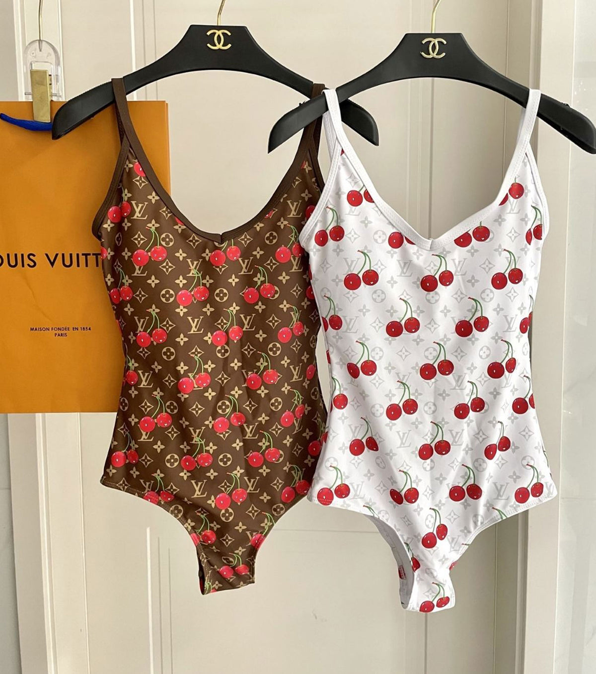 БАНСКИ КОСТЮМ