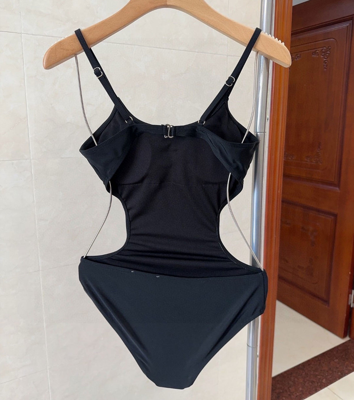 БАНСКИ КОСТЮМ