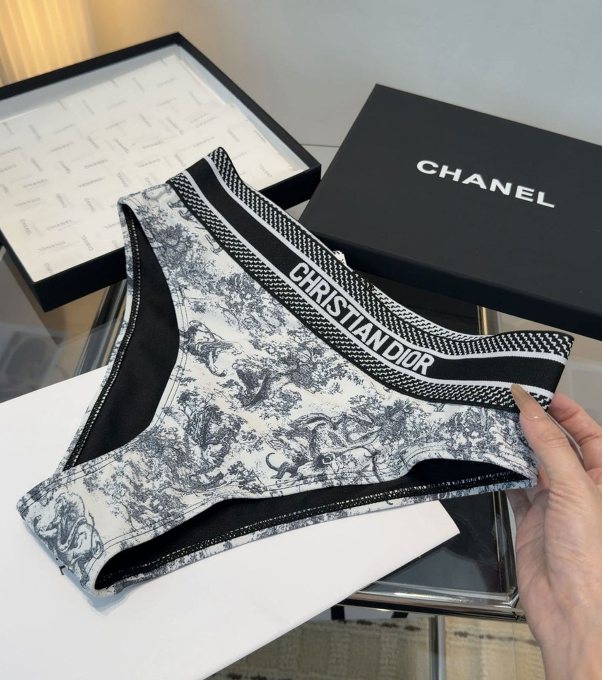 Бански от две части