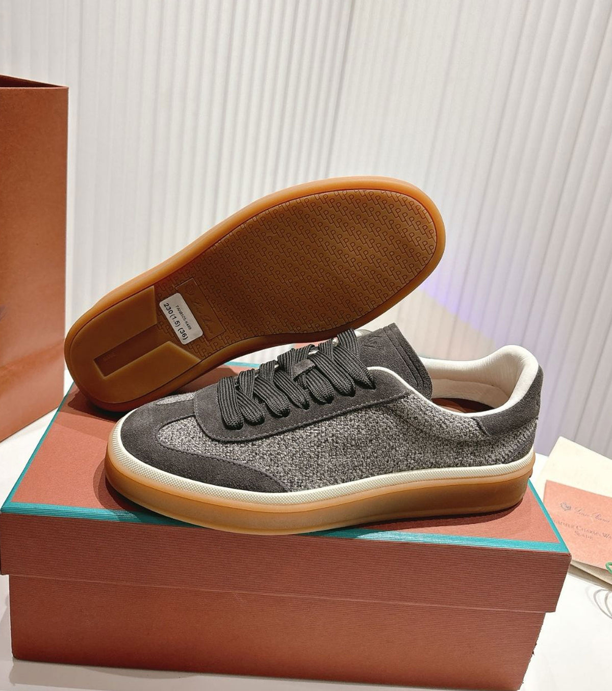 Tennis Walk Sneaker