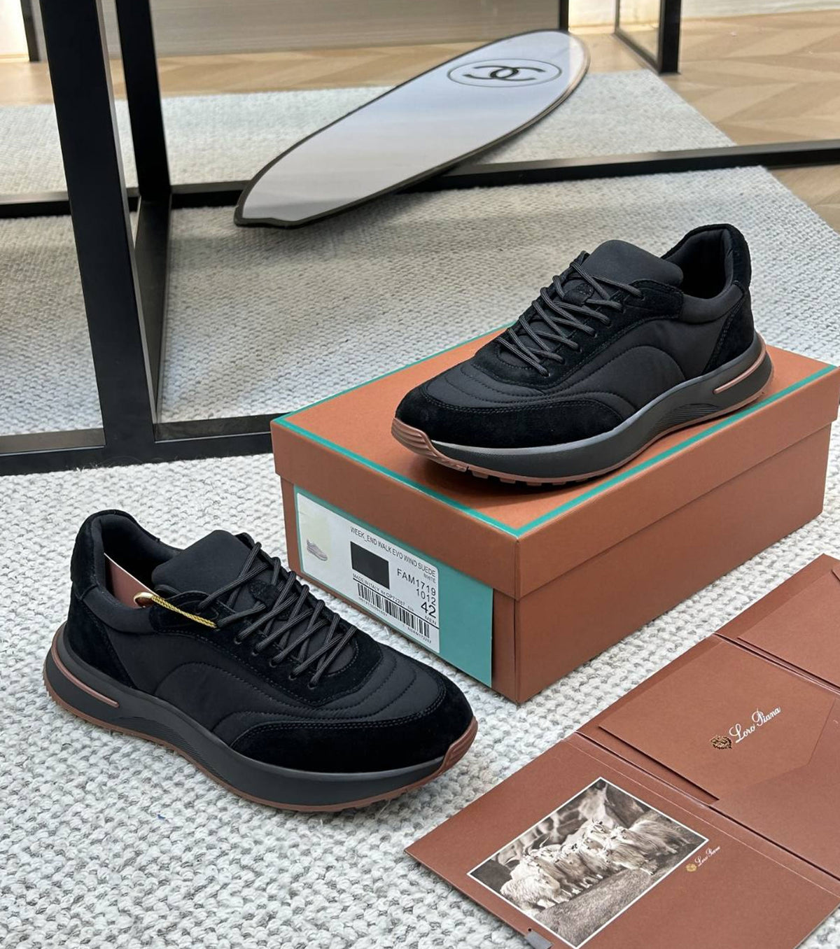 Велурени маратонки