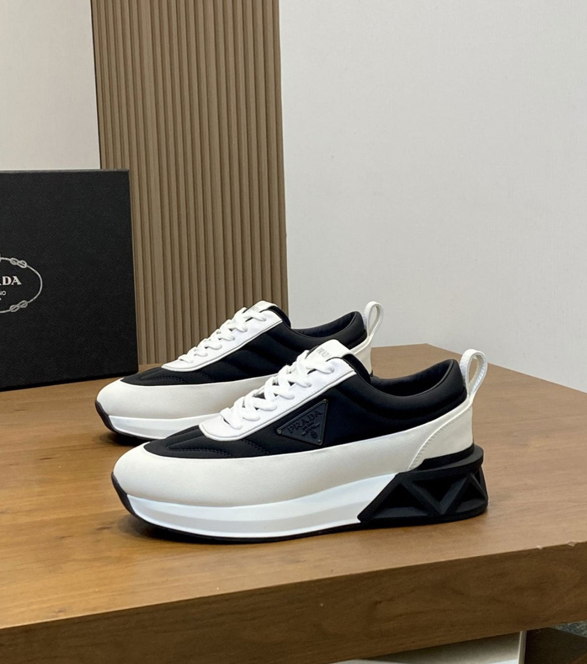 Кожени маратонки