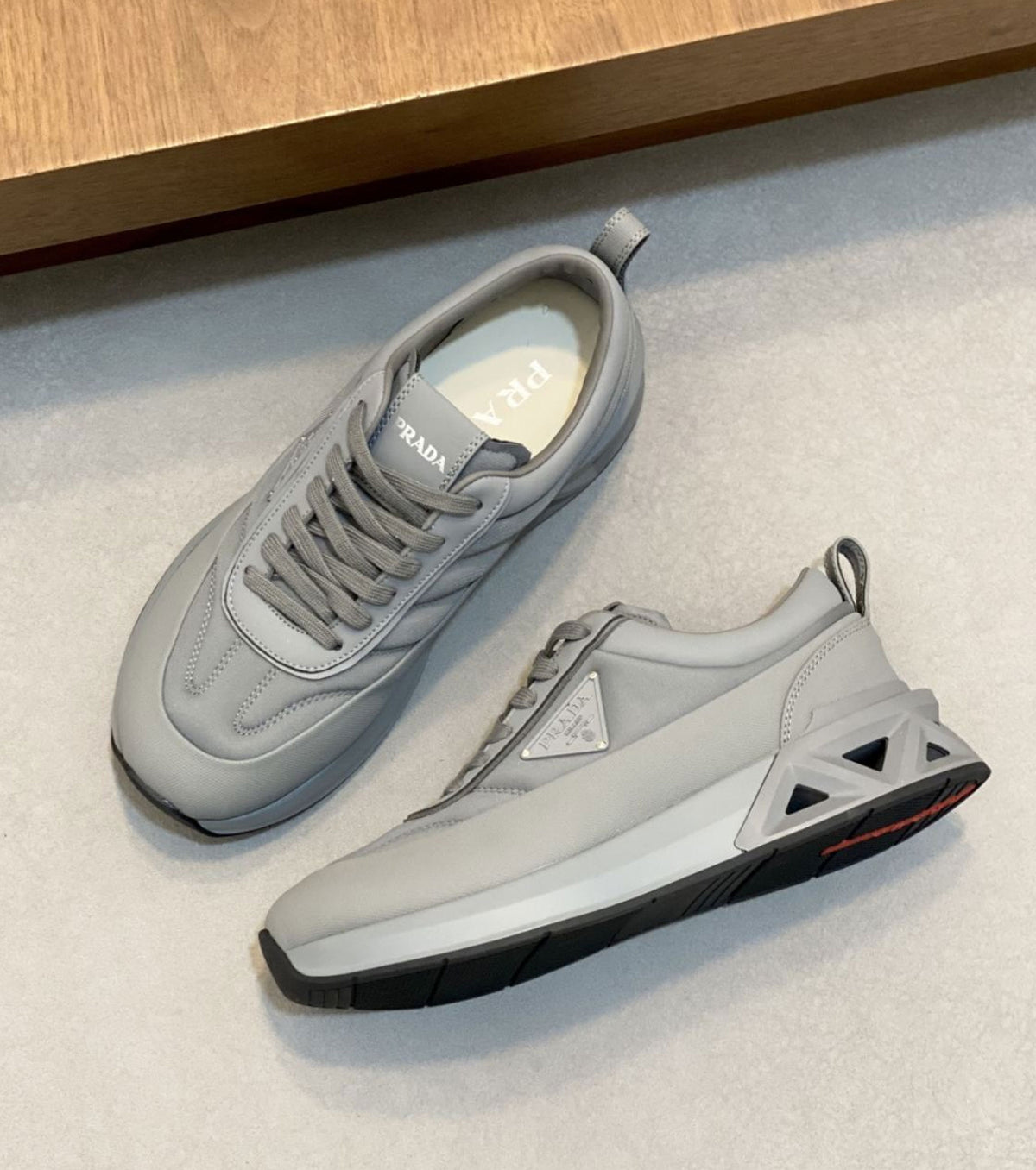 Кожени маратонки