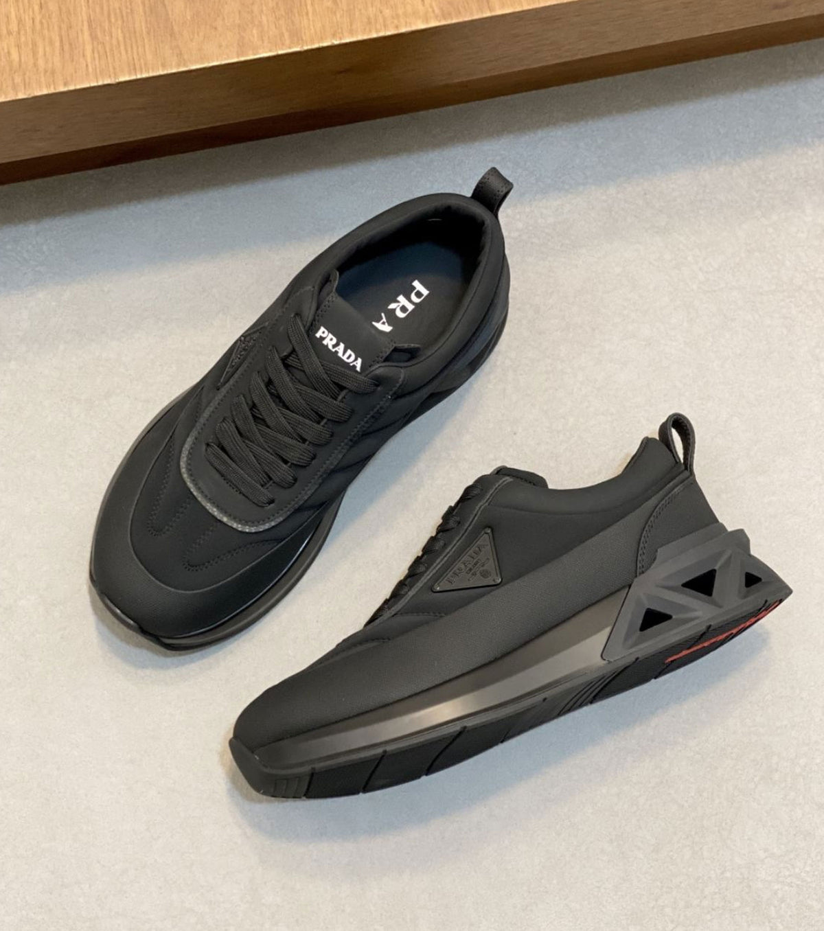 Кожени маратонки