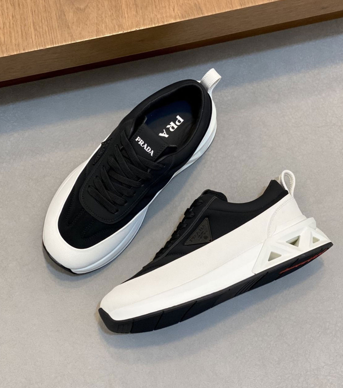 Кожени маратонки