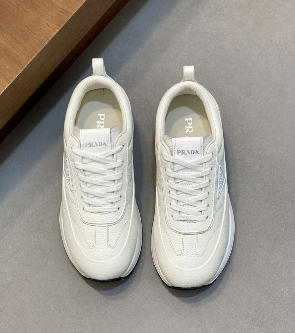 Кожени маратонки