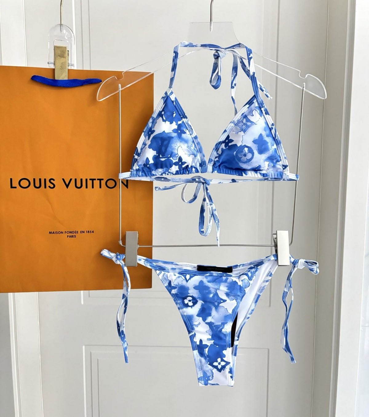 Бански от две части