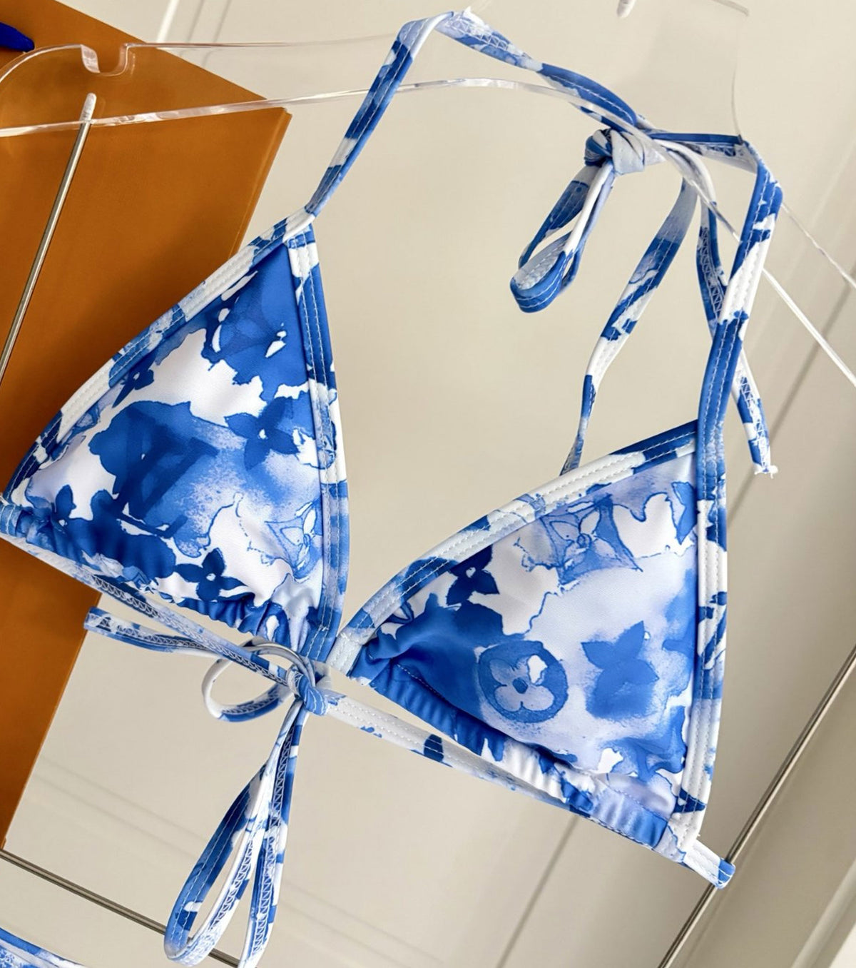 Бански от две части