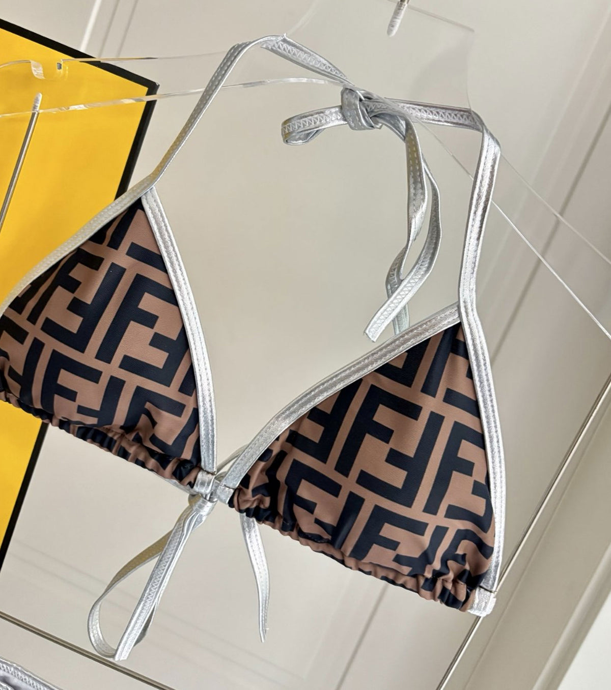 Бански от две части