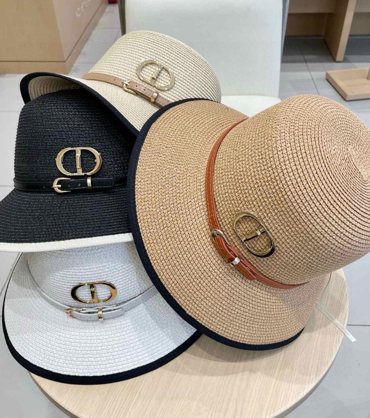 Сламена шапка