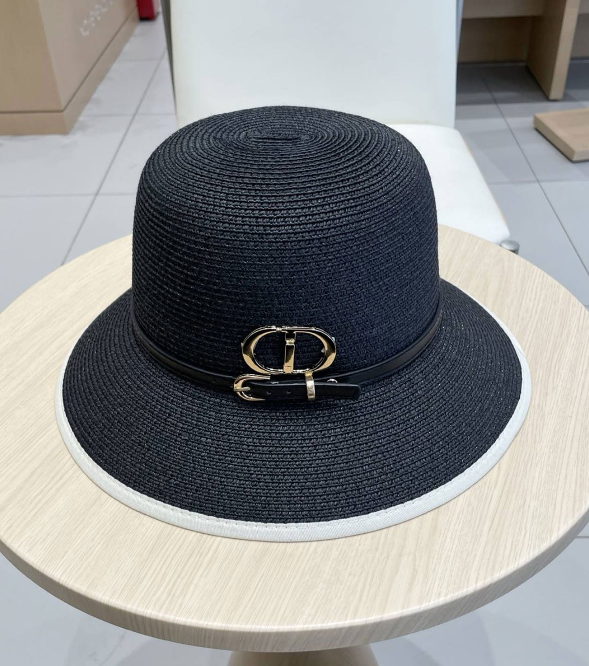 Сламена шапка