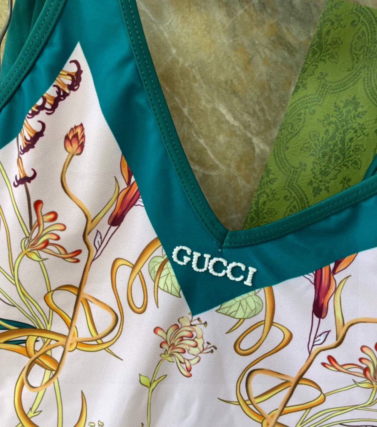 БАНСКИ КОСТЮМ