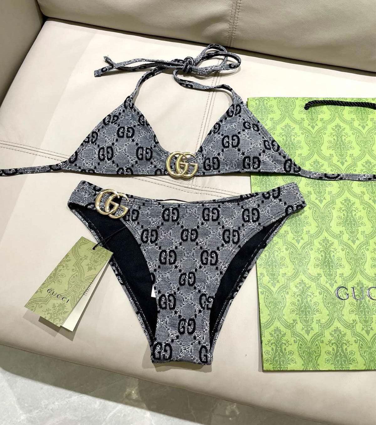 Бански от две части