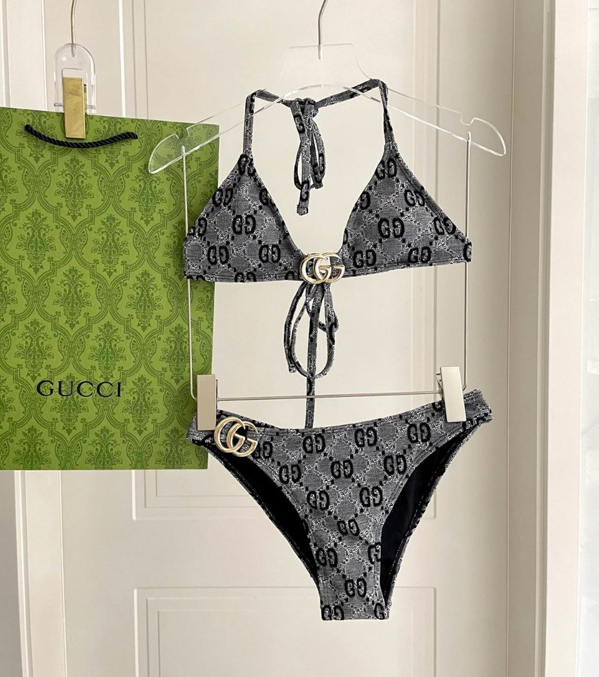 Бански от две части