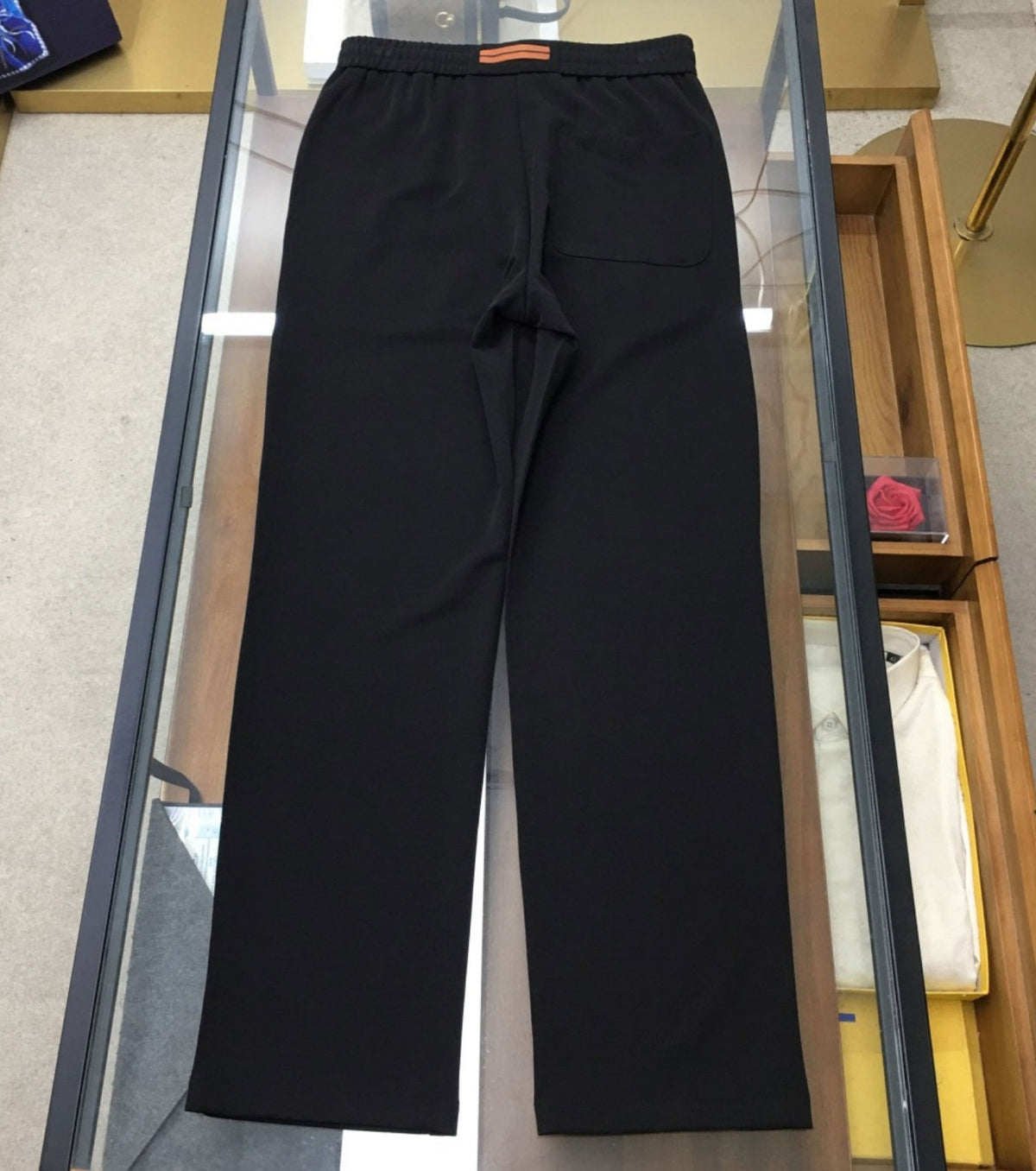 Straight-leg trousers