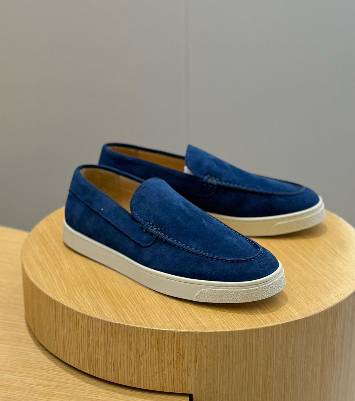 Chevron-effect suede loafers