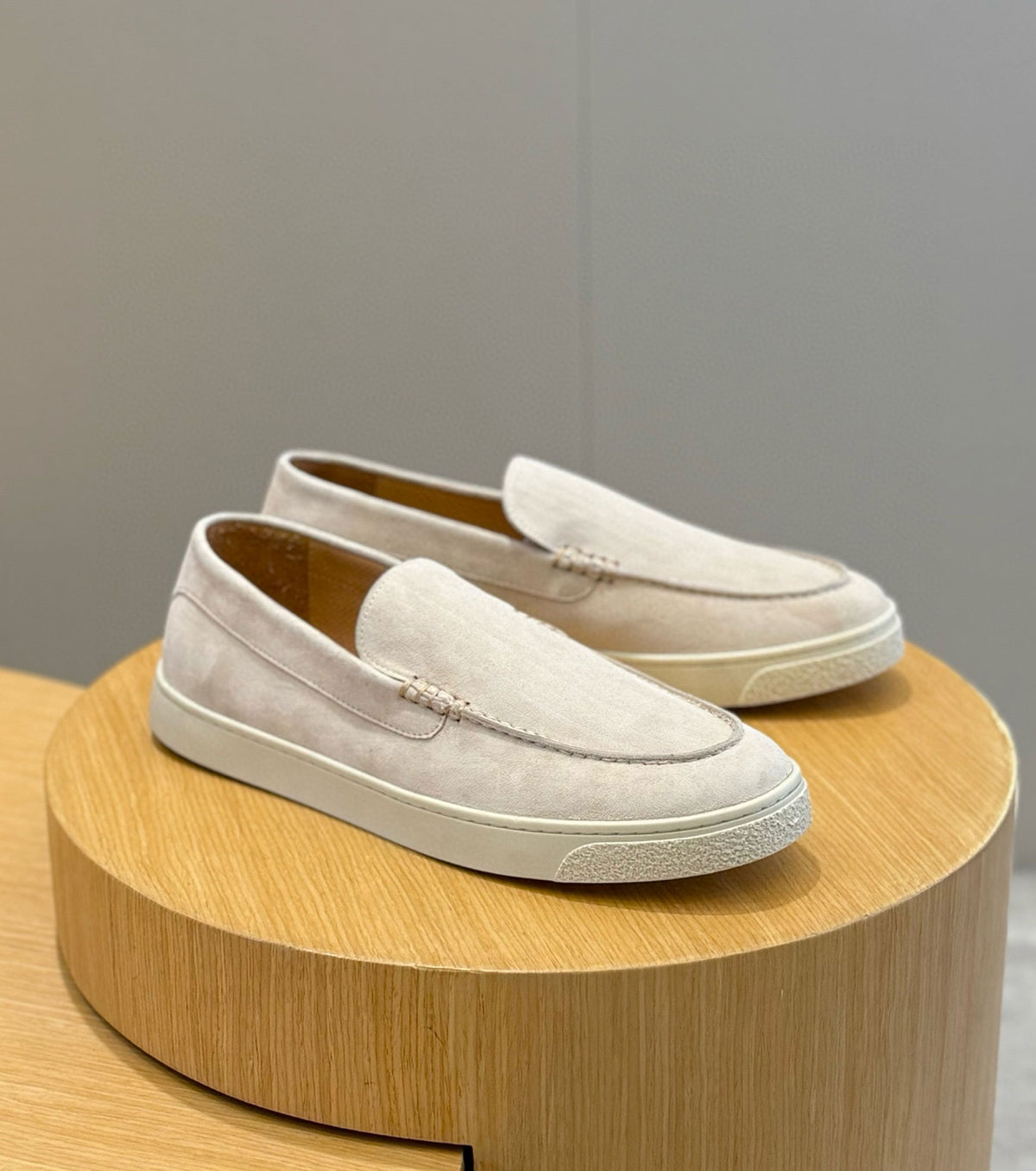 Chevron-effect suede loafers