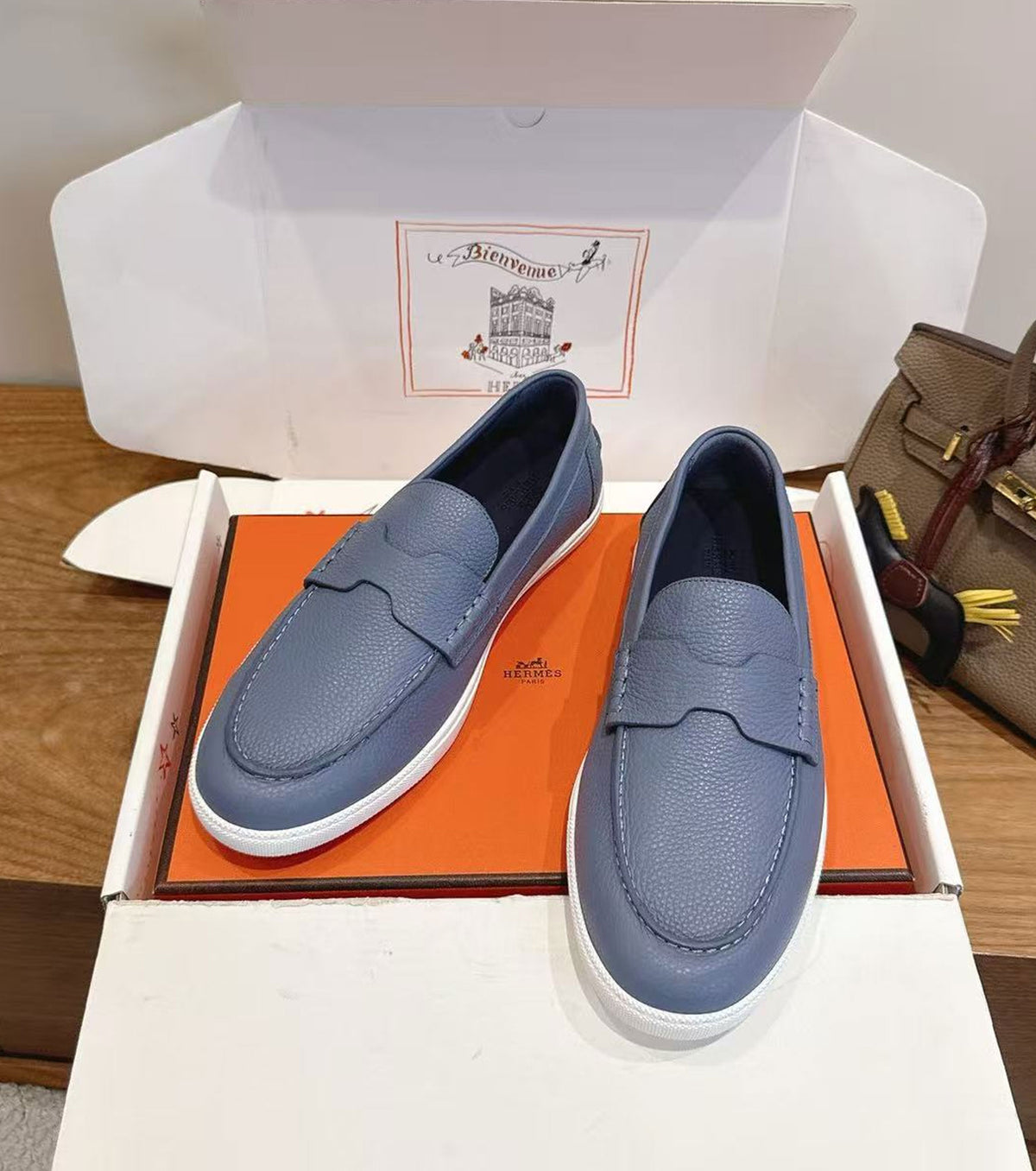 Job loafer
