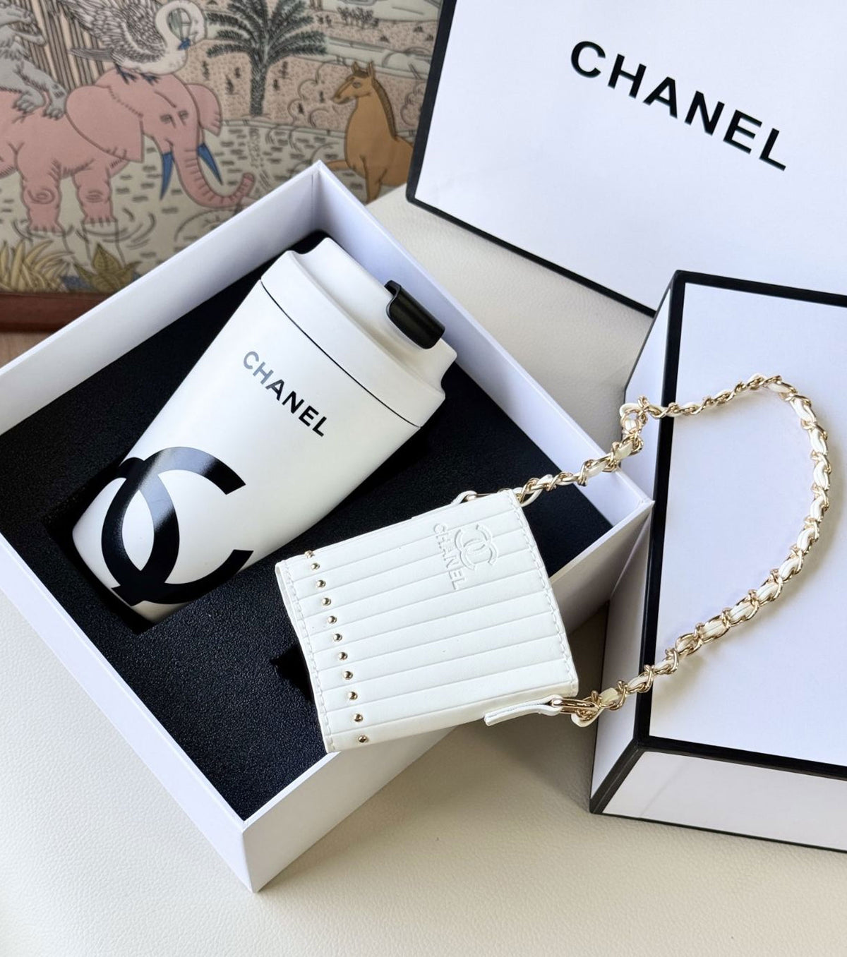 Coffee cup and cup case