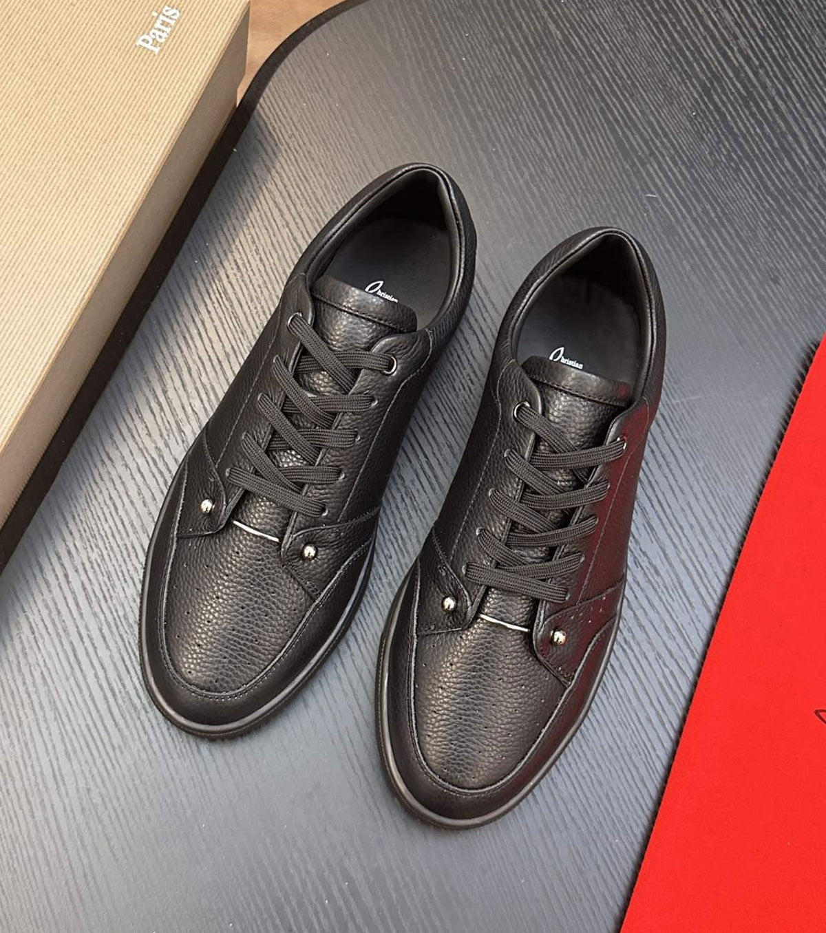 Leather sneakers