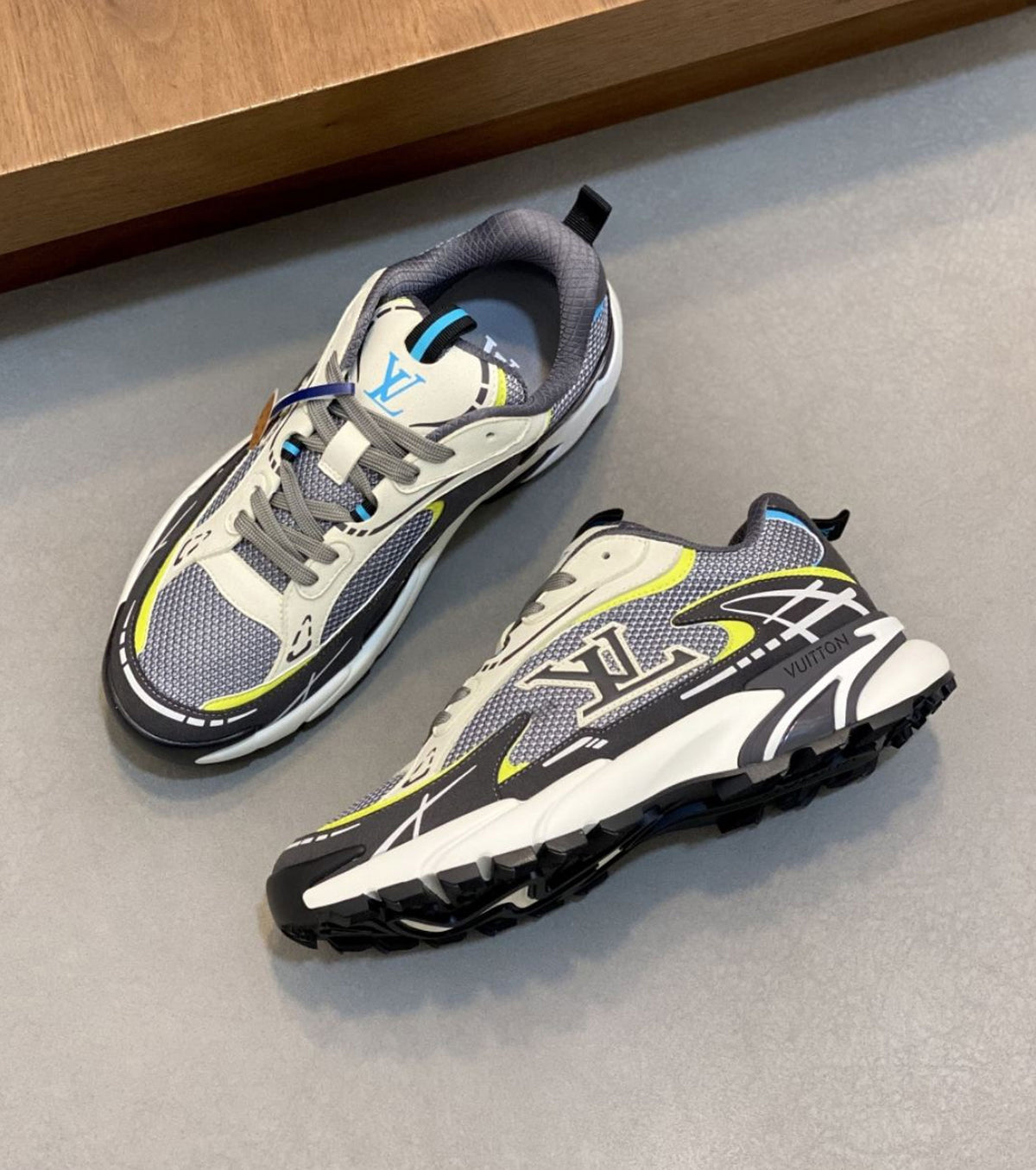 LV Runner Tatic Sneaker