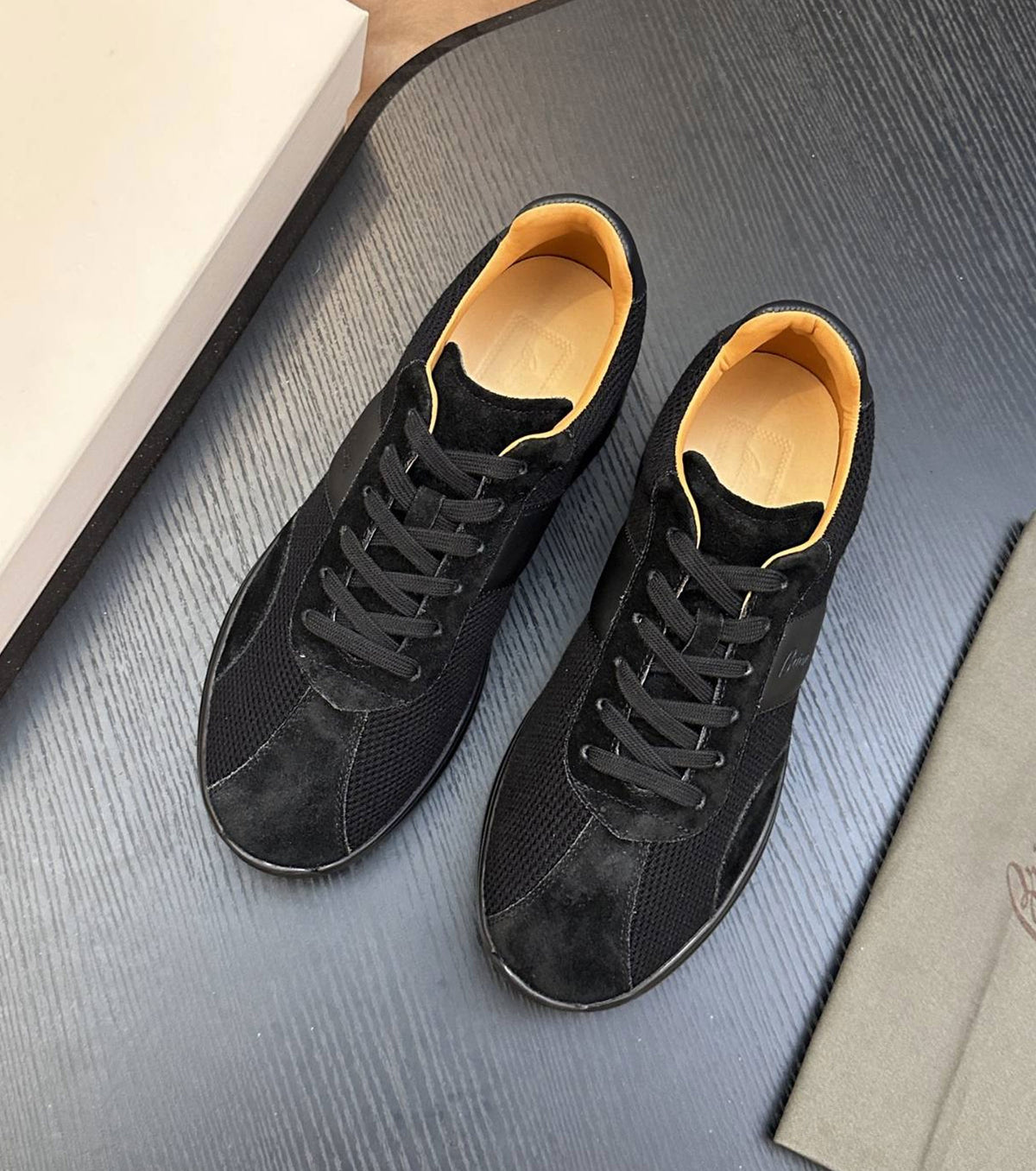 Men sneaker