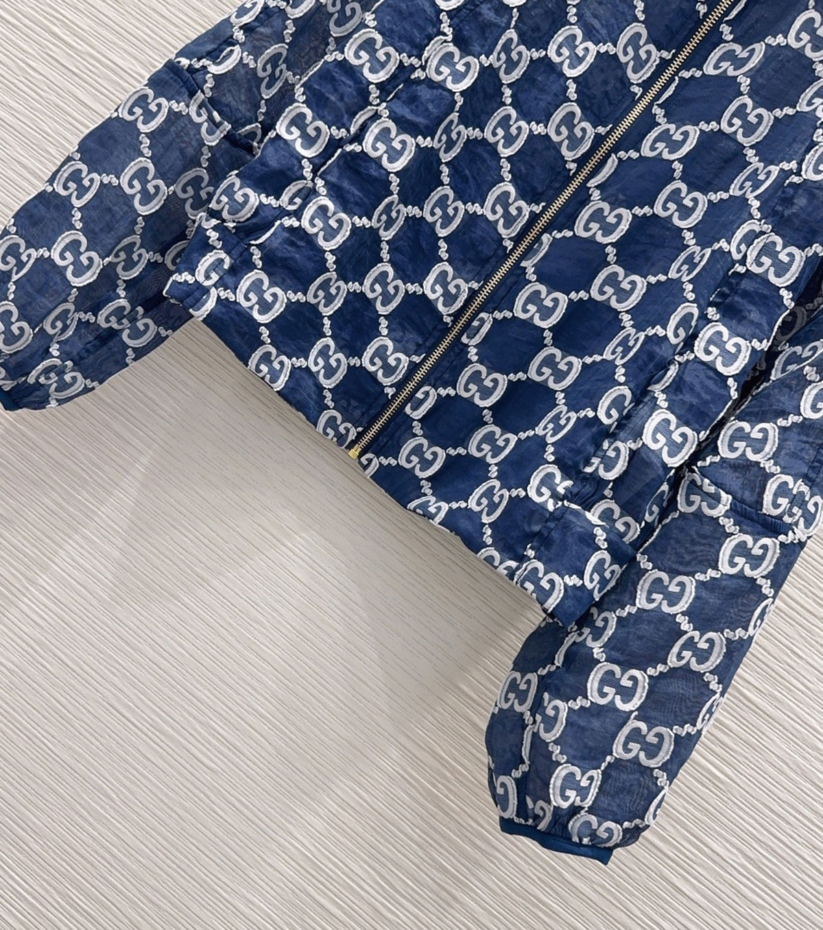 Light jacket