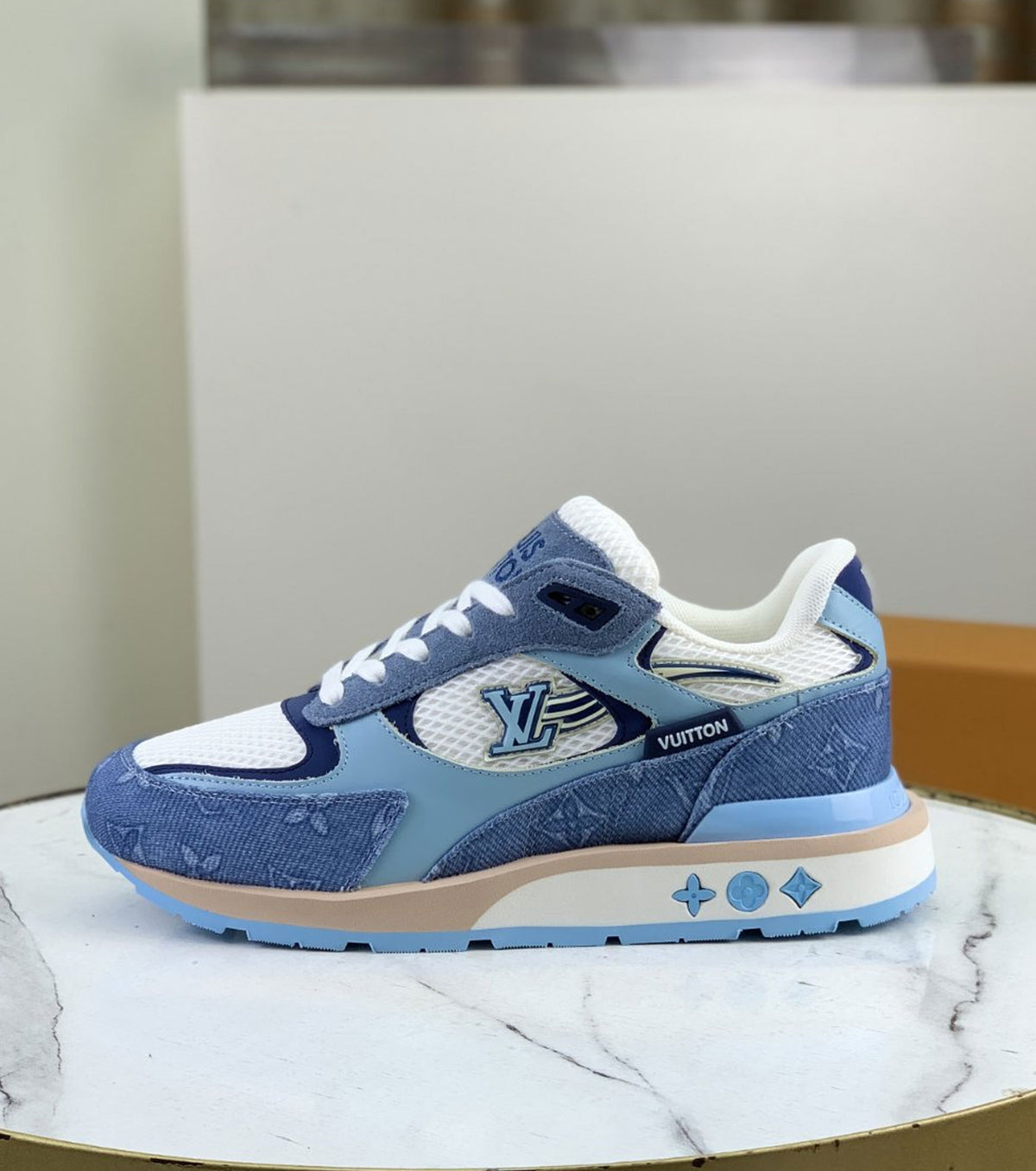 Men sneakers