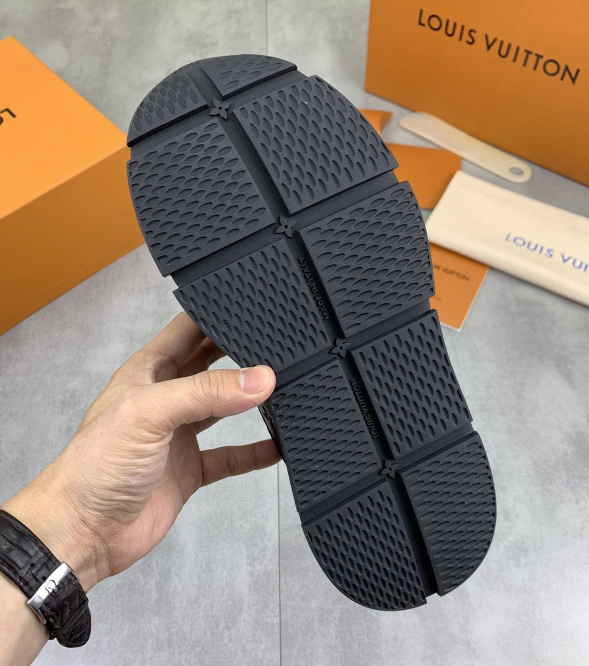 Men sneakers