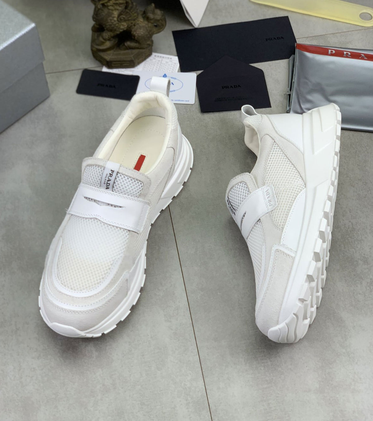 Leather and mesh fabric loafers