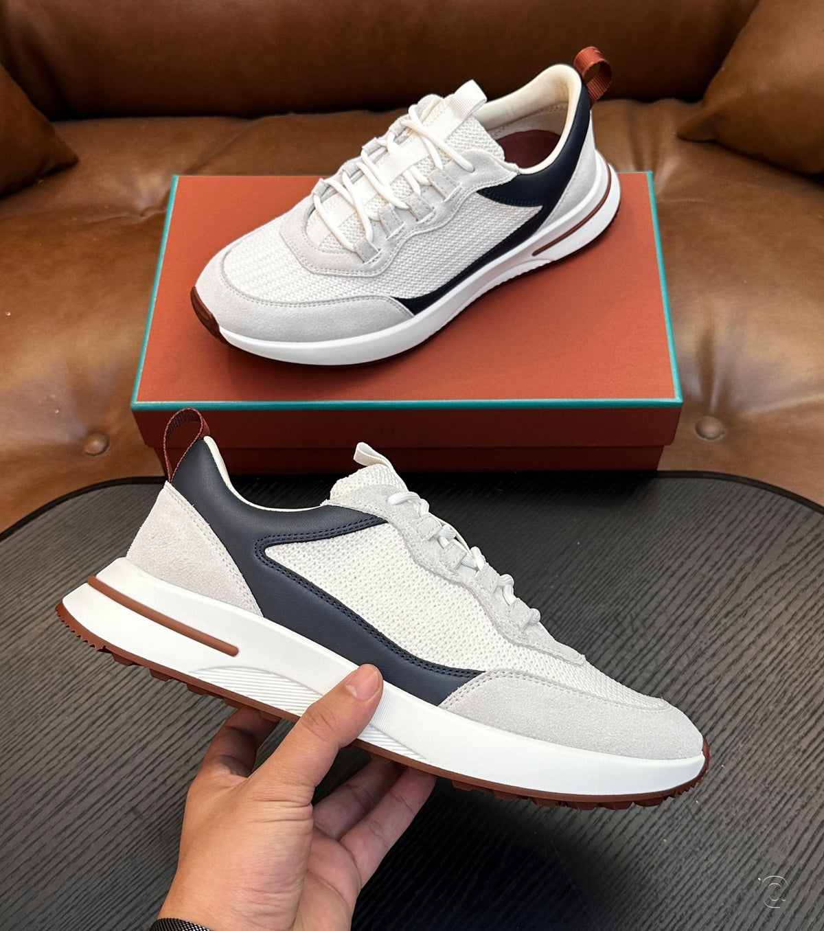 Sneaker