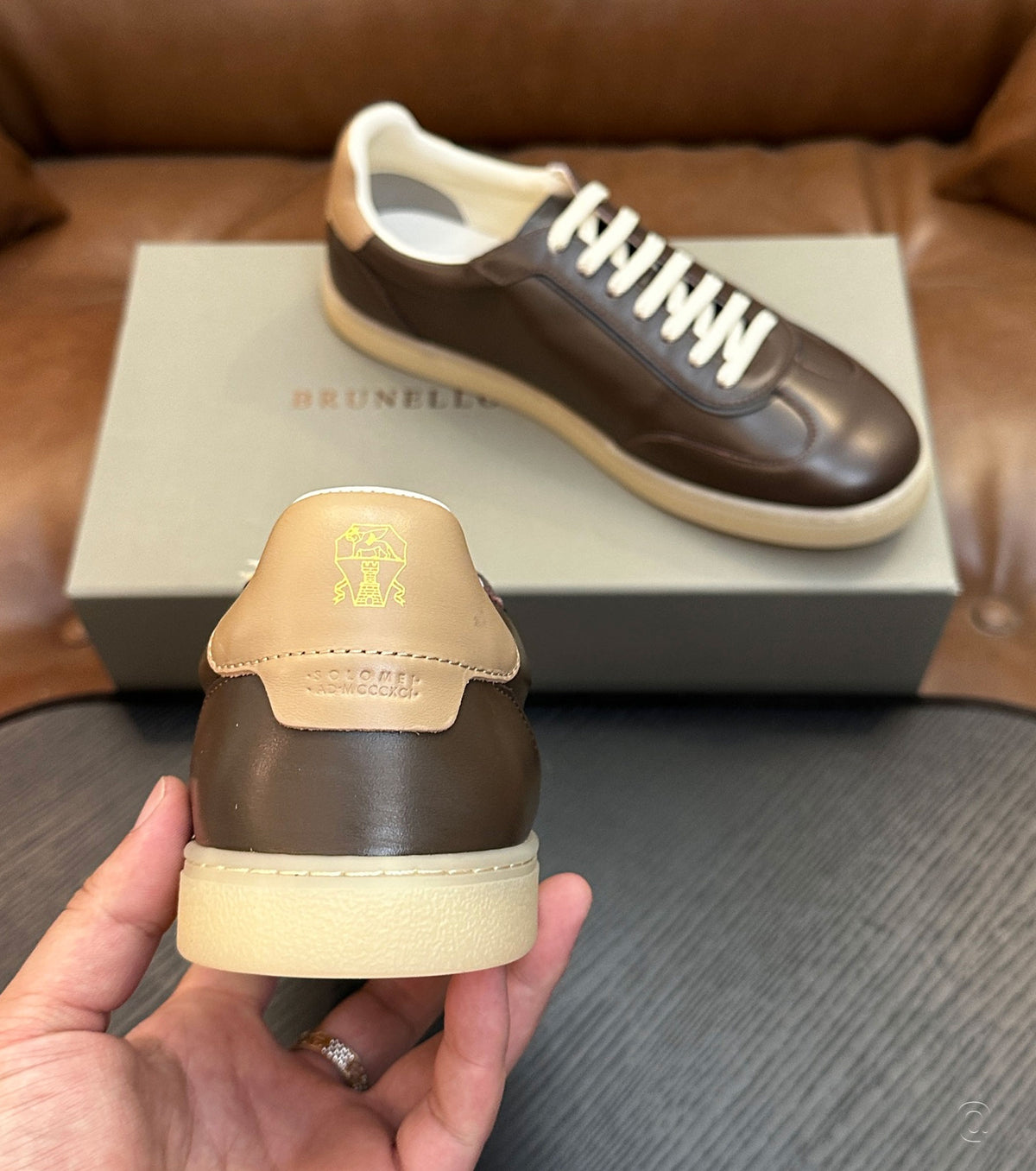 Leather sneakers